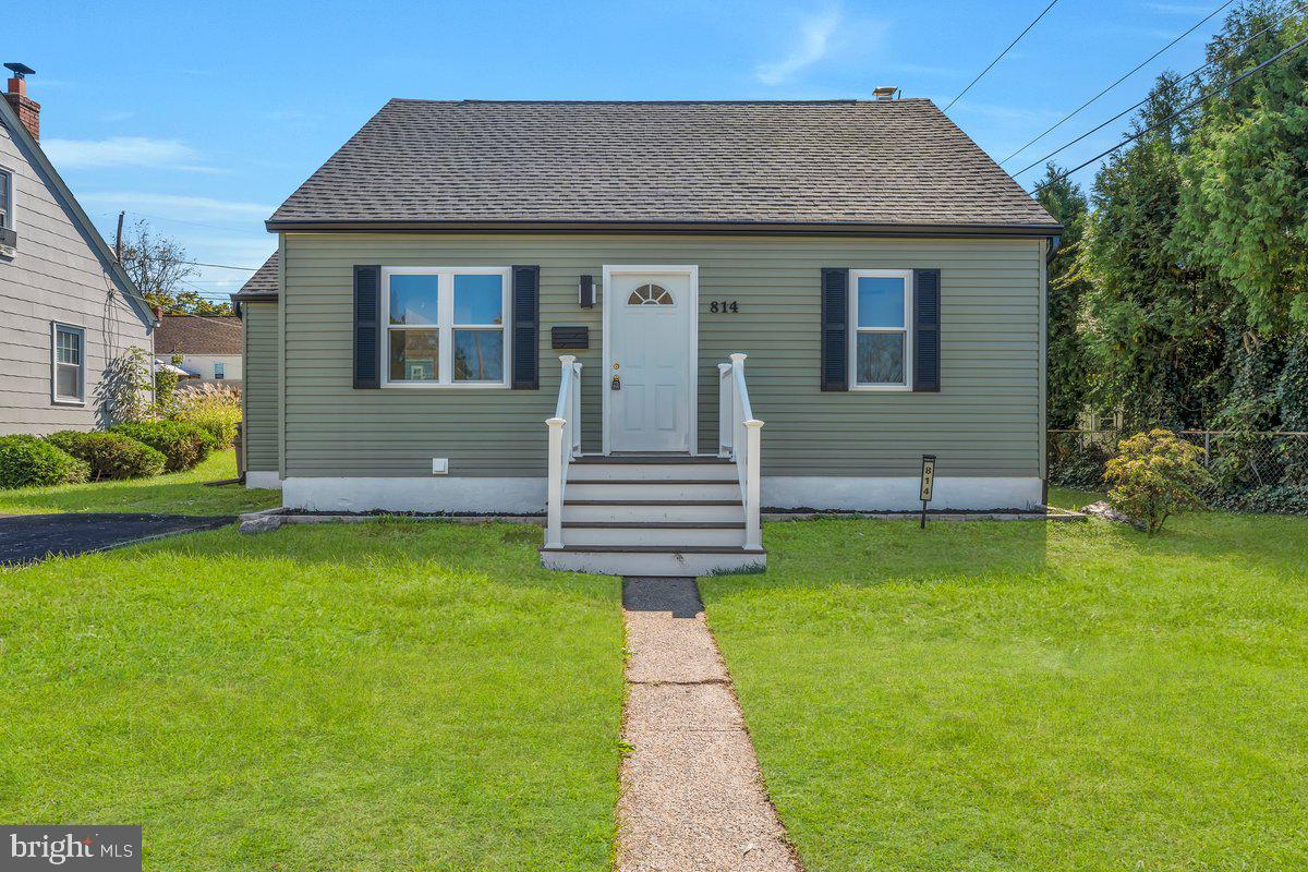 814 N Warren St # Property Photo 1