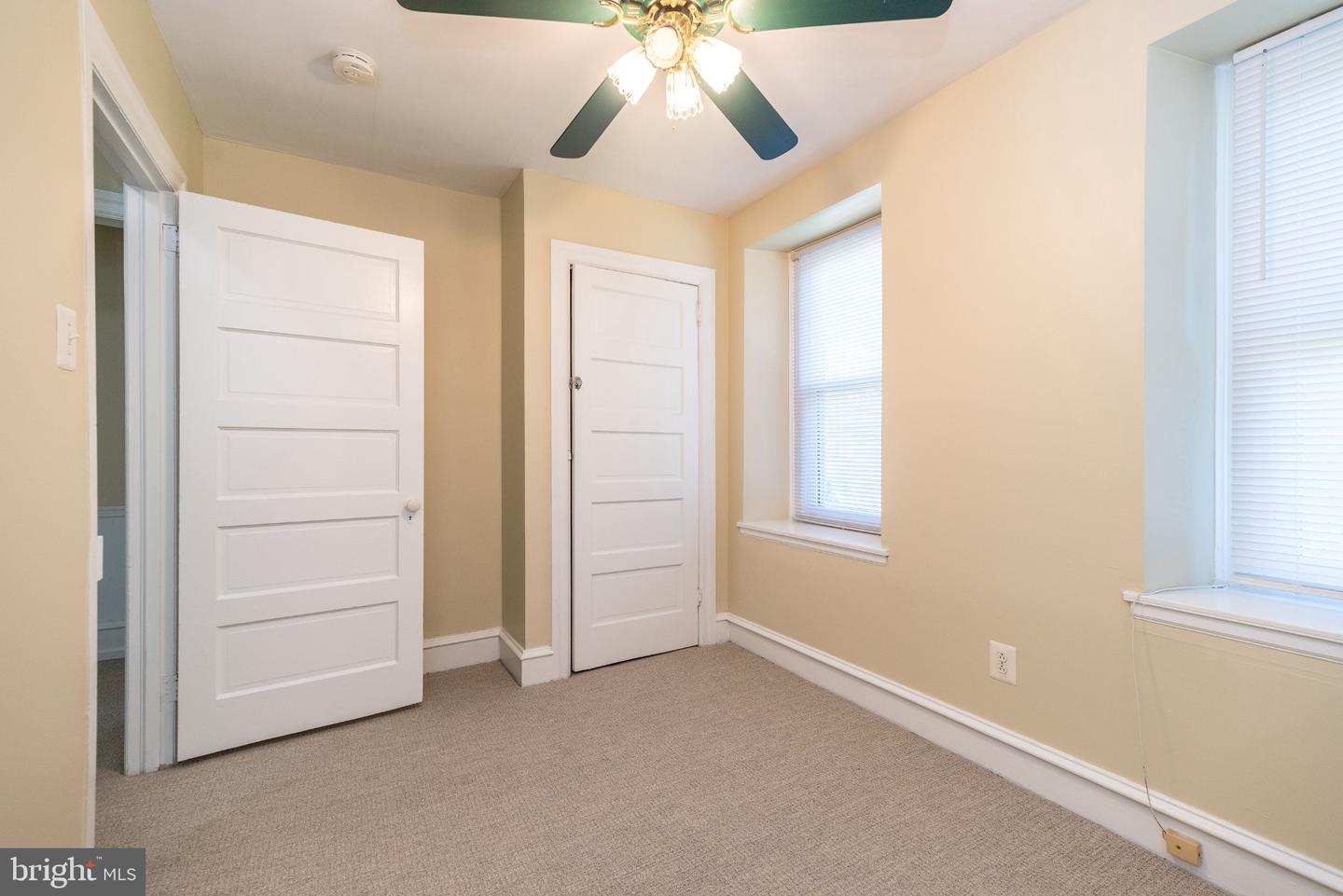 460 Renfrew Ave Property Photo 25