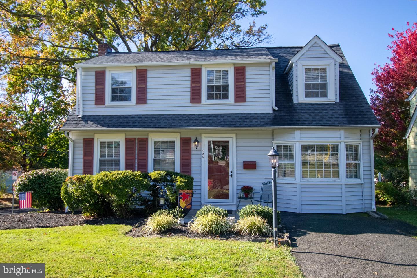 428 Inman Ter Property Photo 1