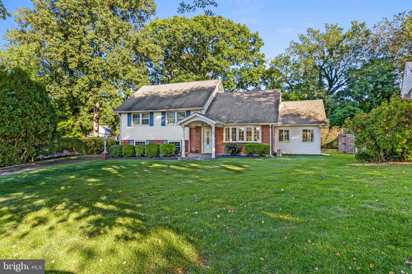 385 Evergreen Rd Property Photo 1