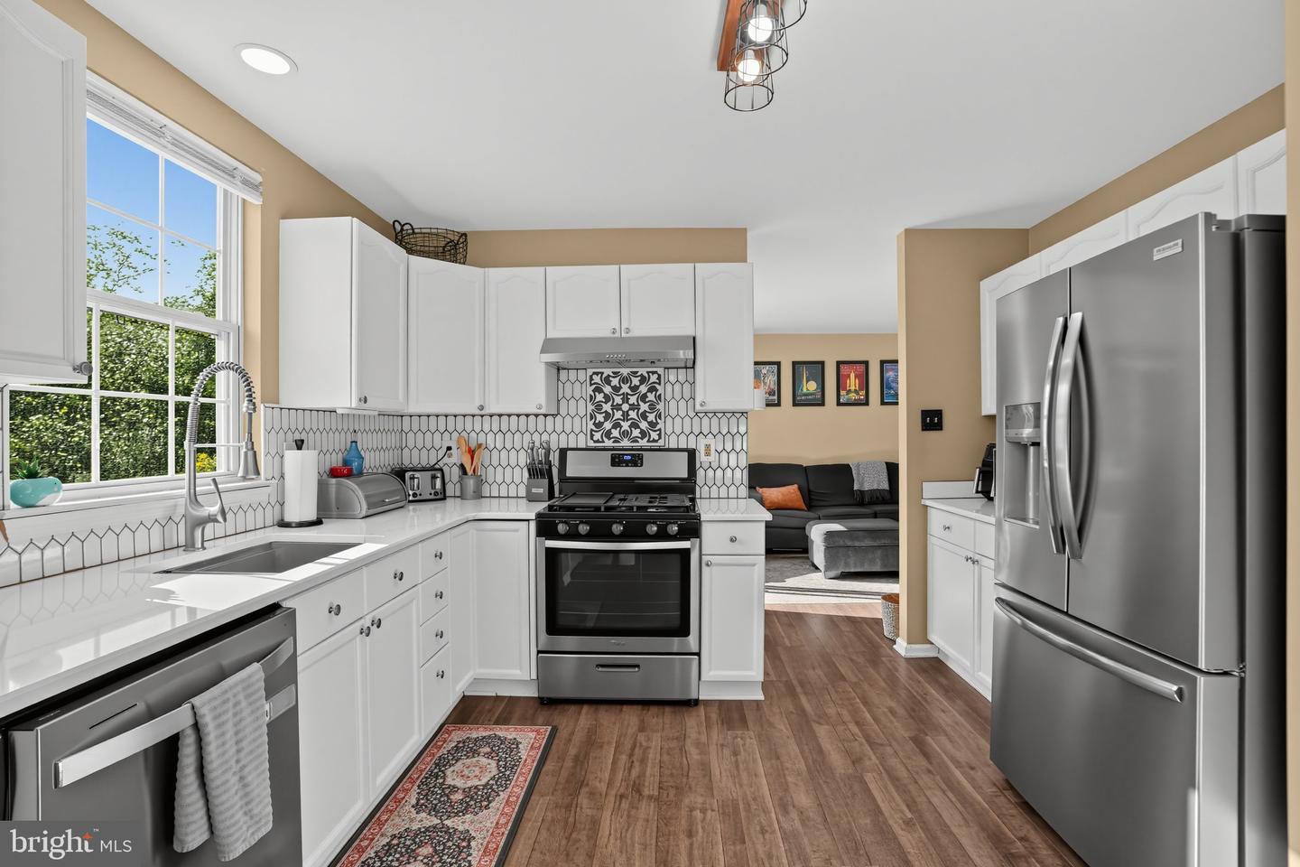 997 Katie Cir Property Photo 7