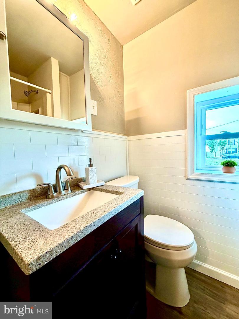 451 N Warren St Property Photo 13