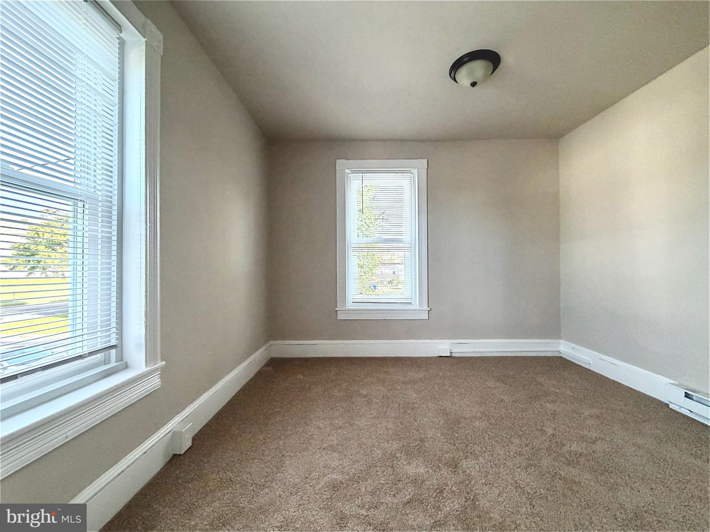 451 N Warren St Property Photo 17