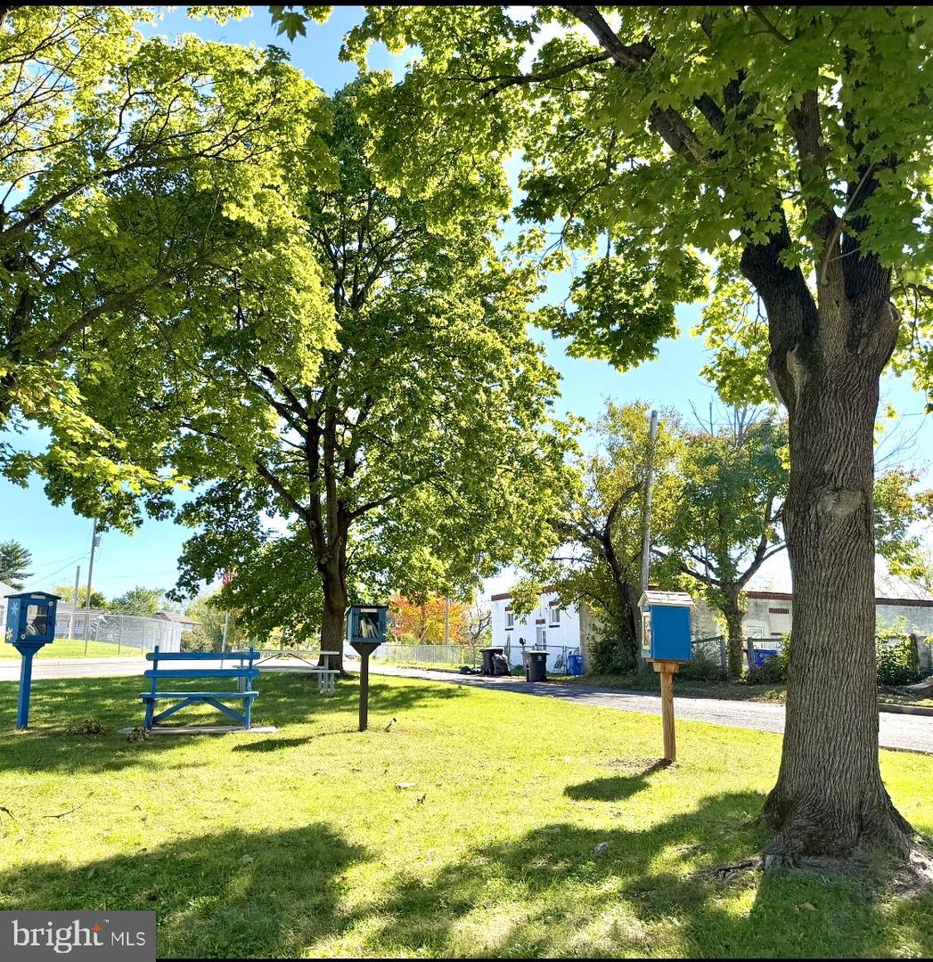451 N Warren St Property Photo 23