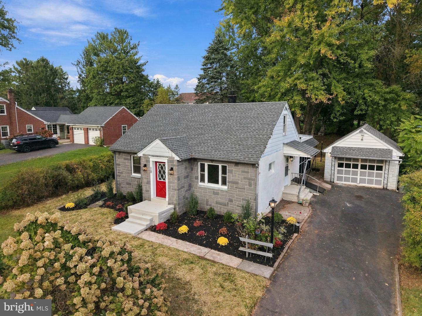18 BENNER RD Property Photo 1