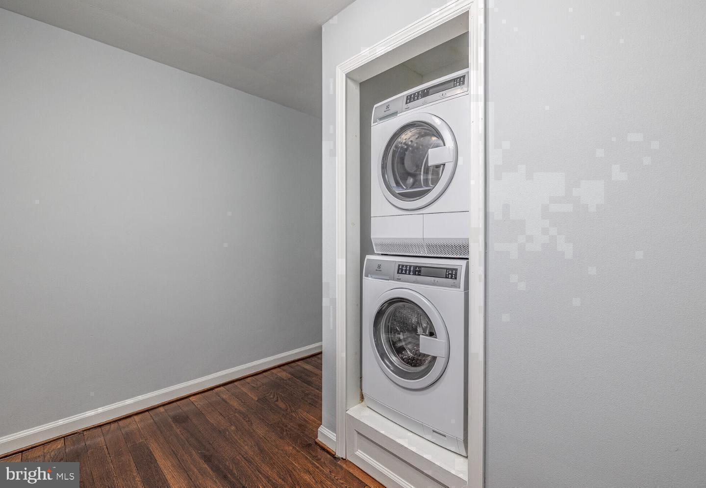 150 E Wynnewood Rd #19-l Property Photo 10