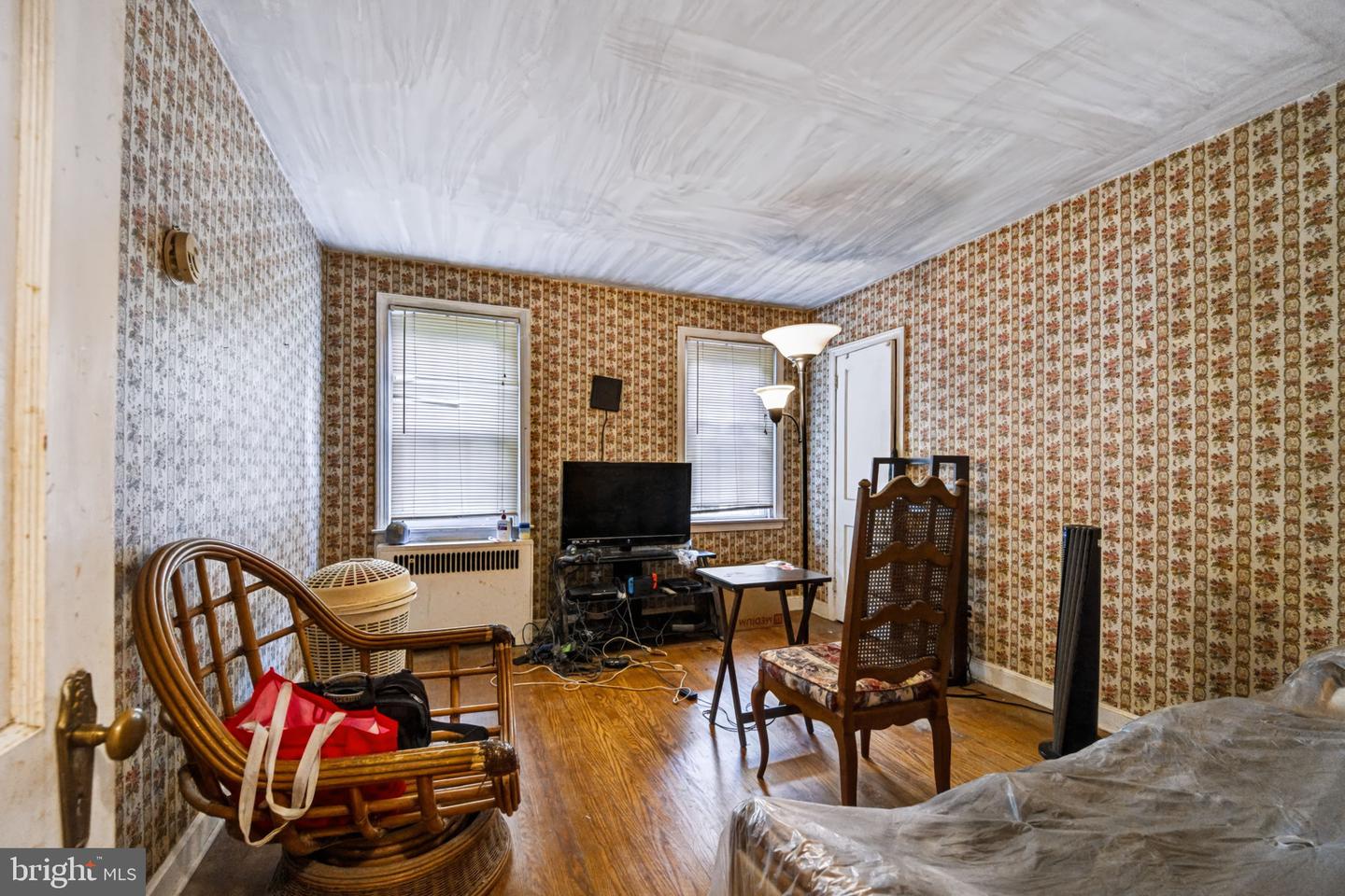 321 Asbury Ave # Property Photo 12