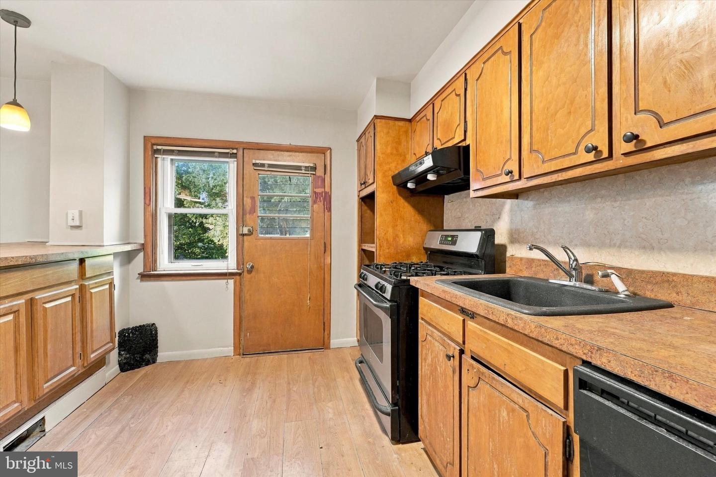 22 Rock Glen Rd Property Photo 13