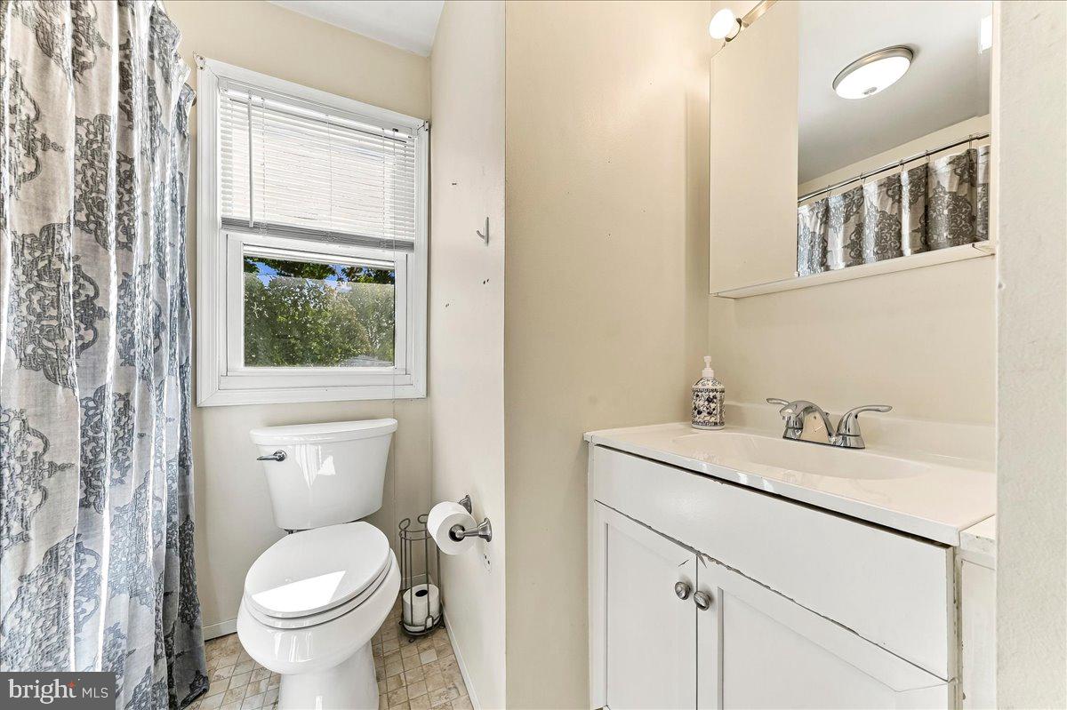 2914 Rossiter Ave Property Photo 15