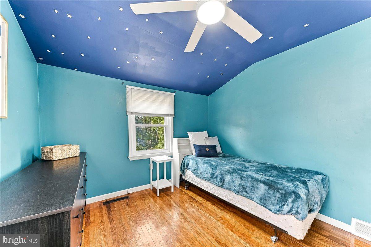 2914 Rossiter Ave Property Photo 21