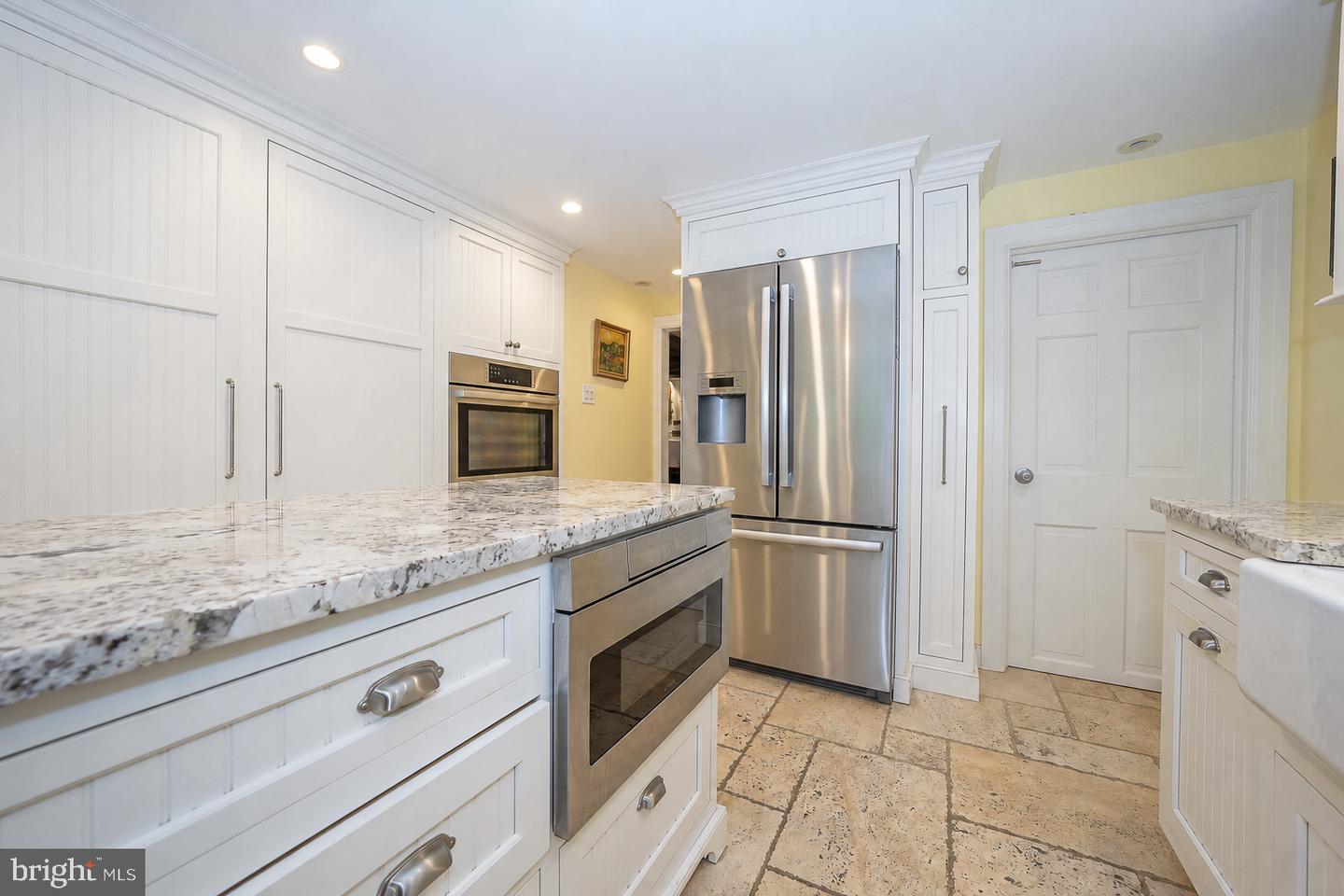 1169 Radnor Rd # Property Photo 10