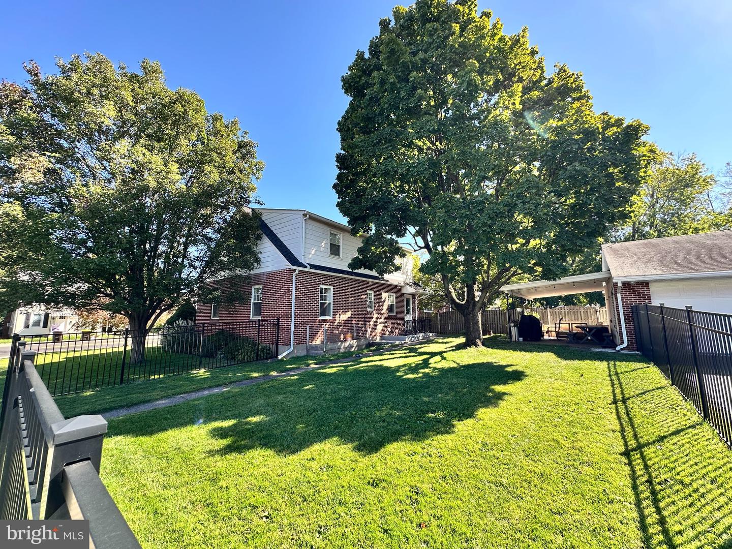 602 S Main St # Property Photo 3