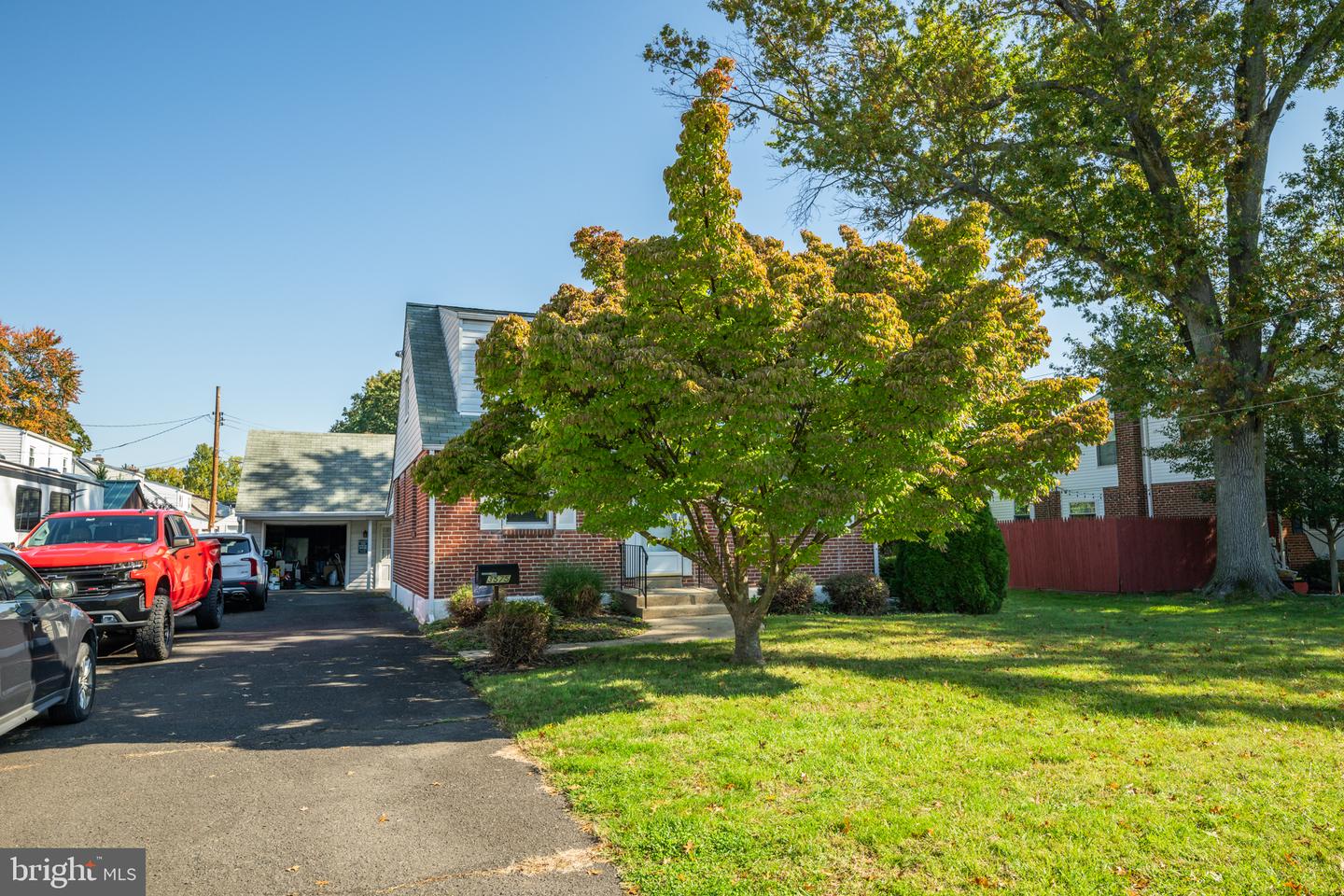 3575 W Mill Rd # Property Photo 4