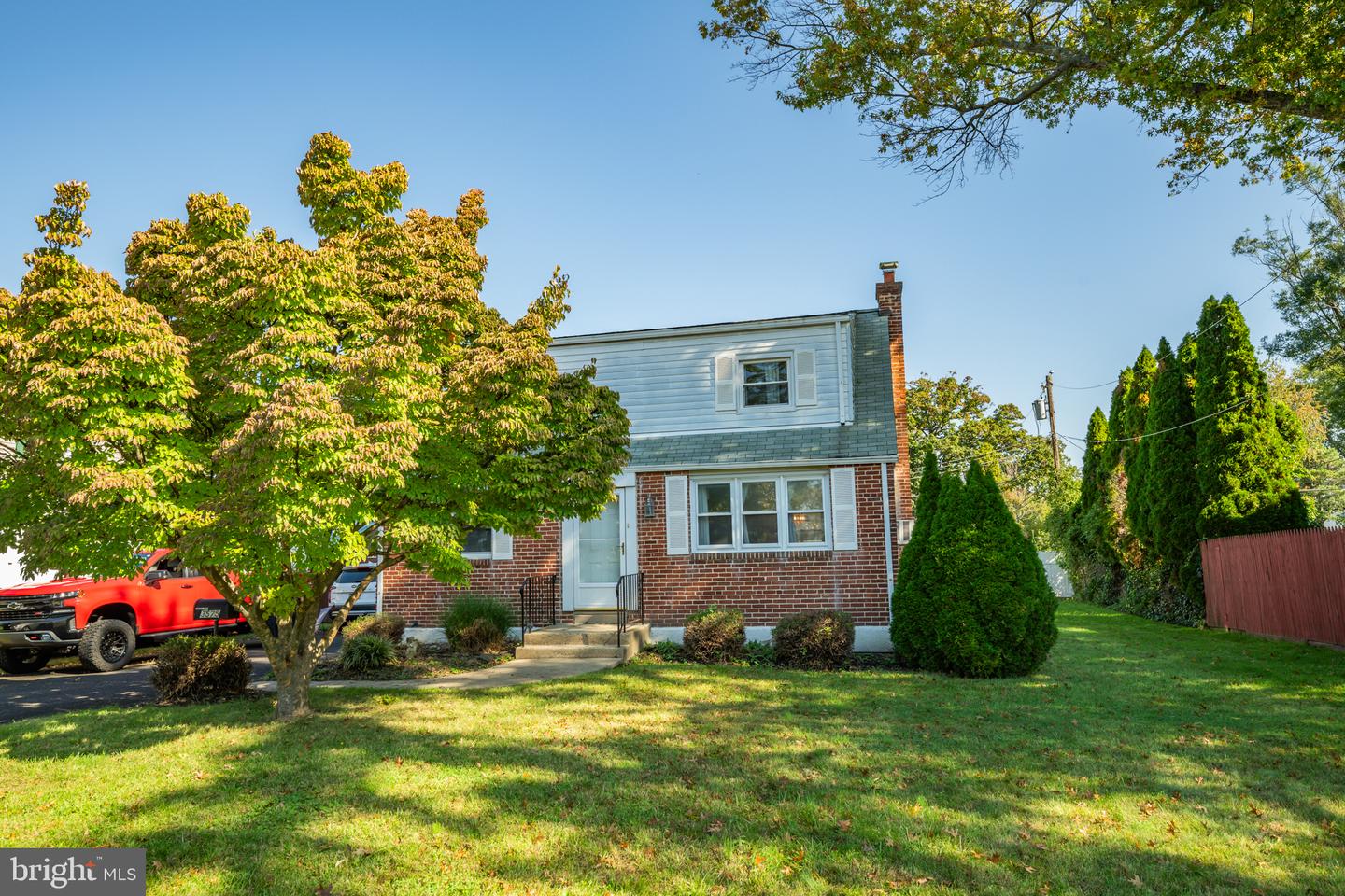 3575 W Mill Rd # Property Photo 5