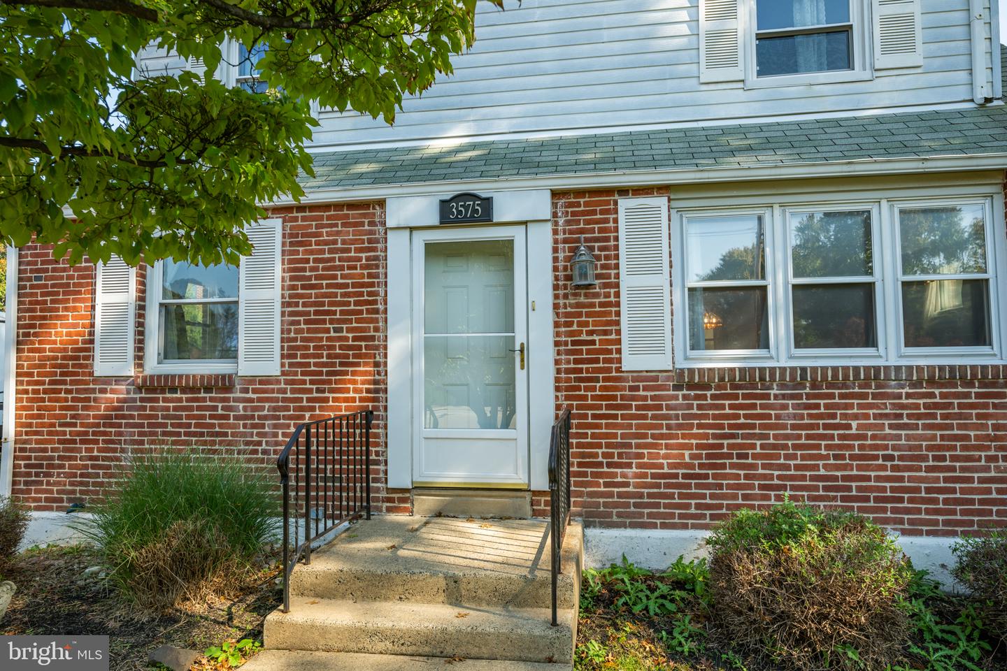 3575 W Mill Rd # Property Photo 6