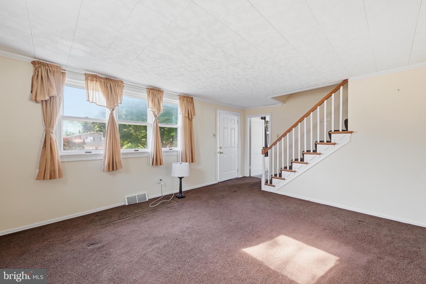 3575 W Mill Rd # Property Photo 10
