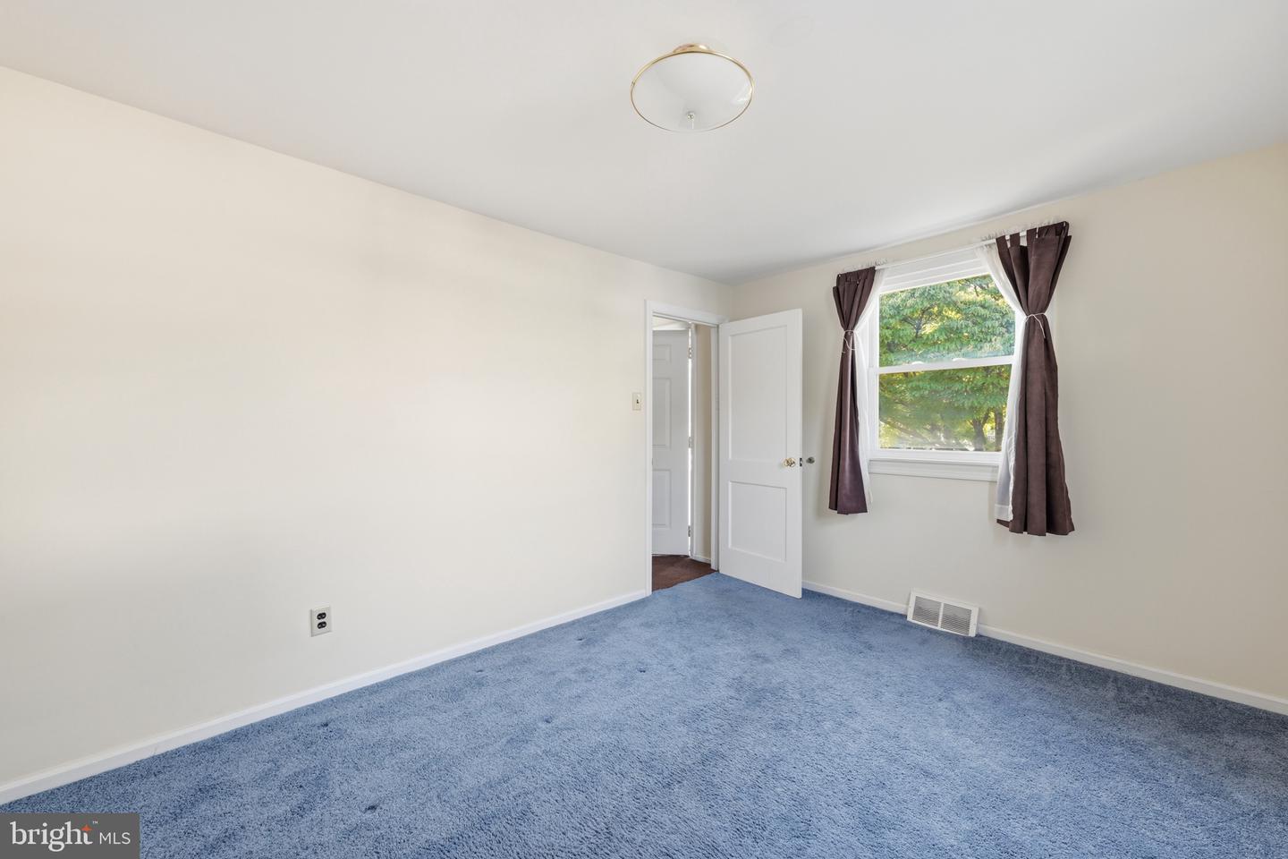 3575 W Mill Rd # Property Photo 13