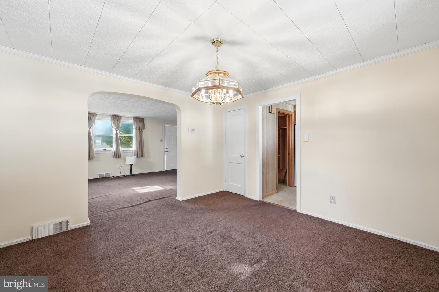 3575 W Mill Rd # Property Photo 17