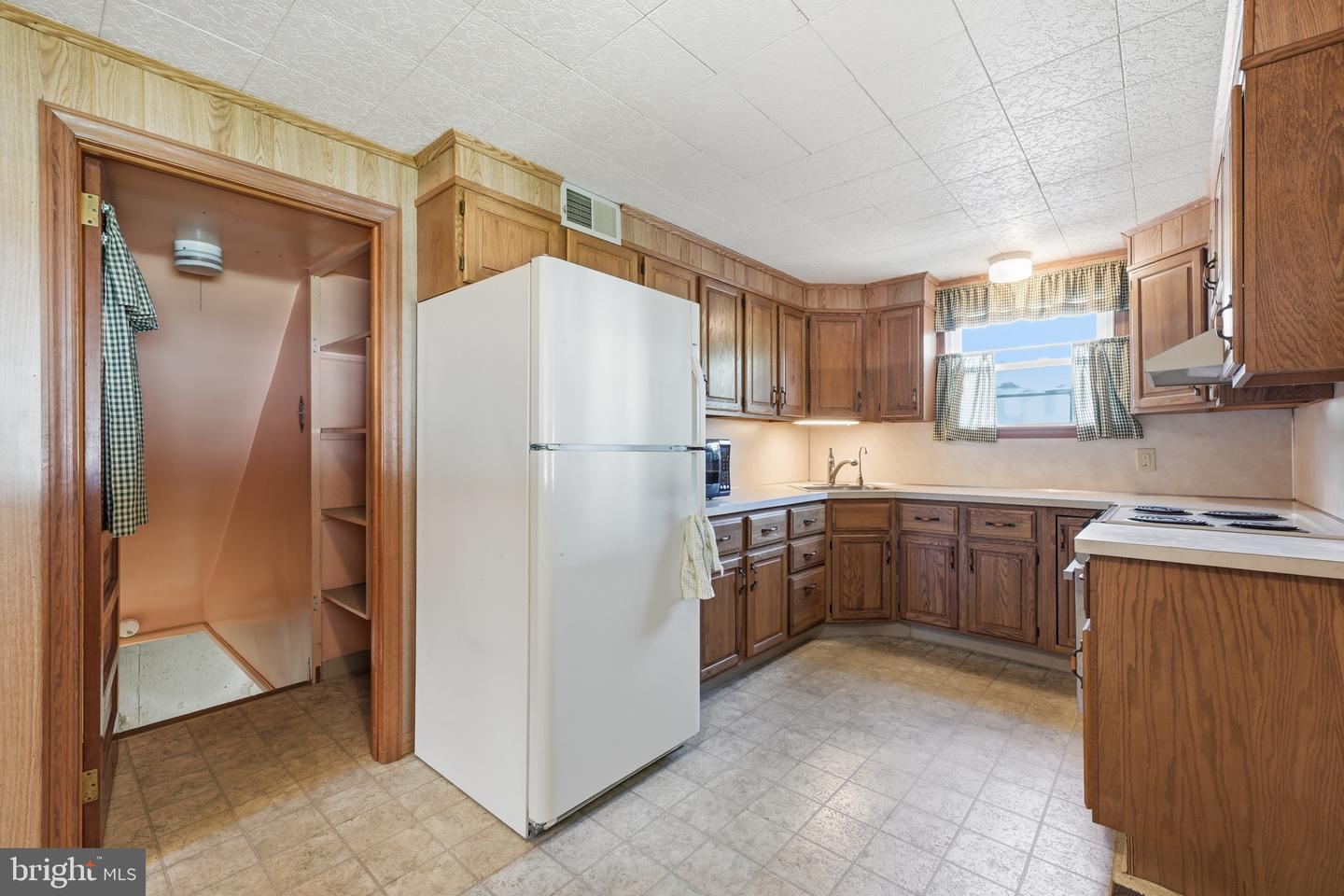 3575 W Mill Rd # Property Photo 19