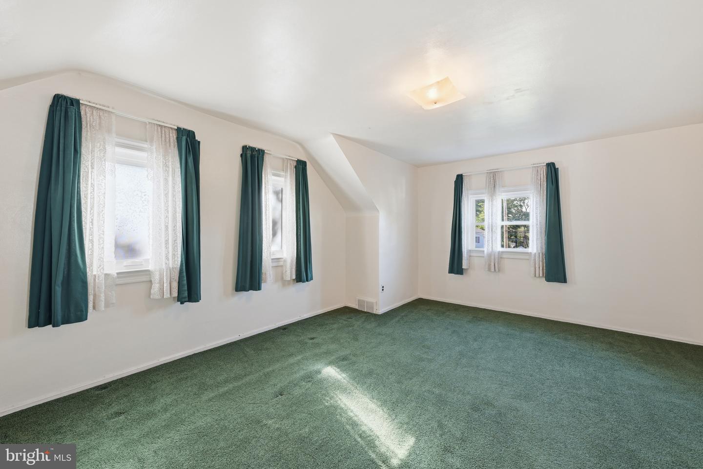 3575 W Mill Rd # Property Photo 25
