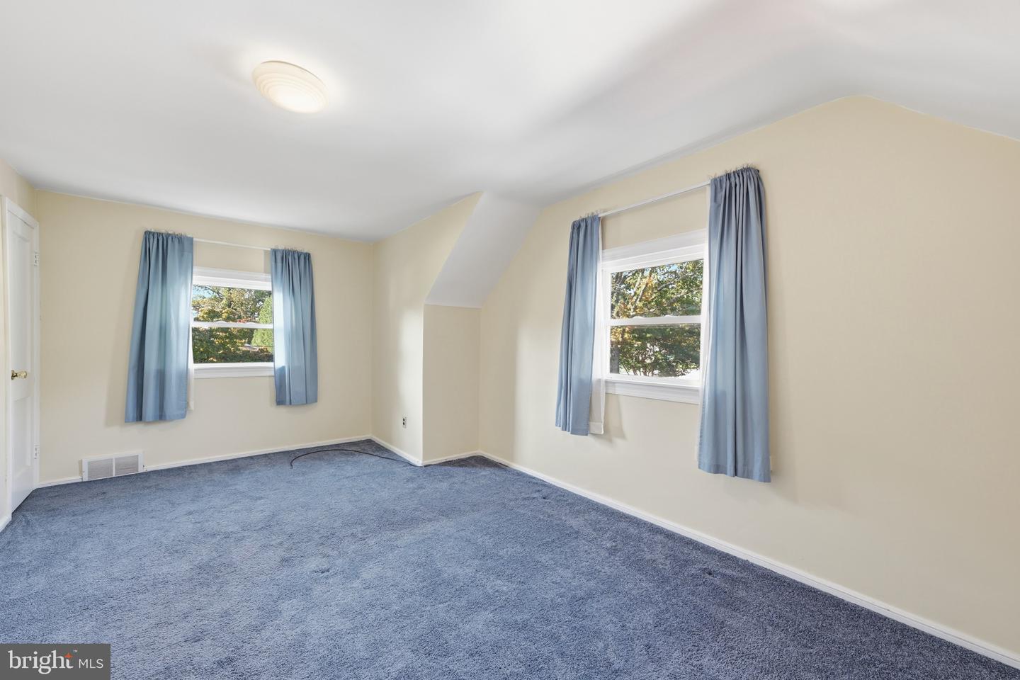 3575 W Mill Rd # Property Photo 29