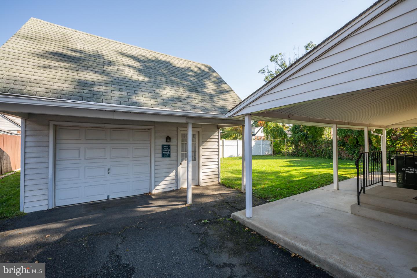 3575 W Mill Rd # Property Photo 34