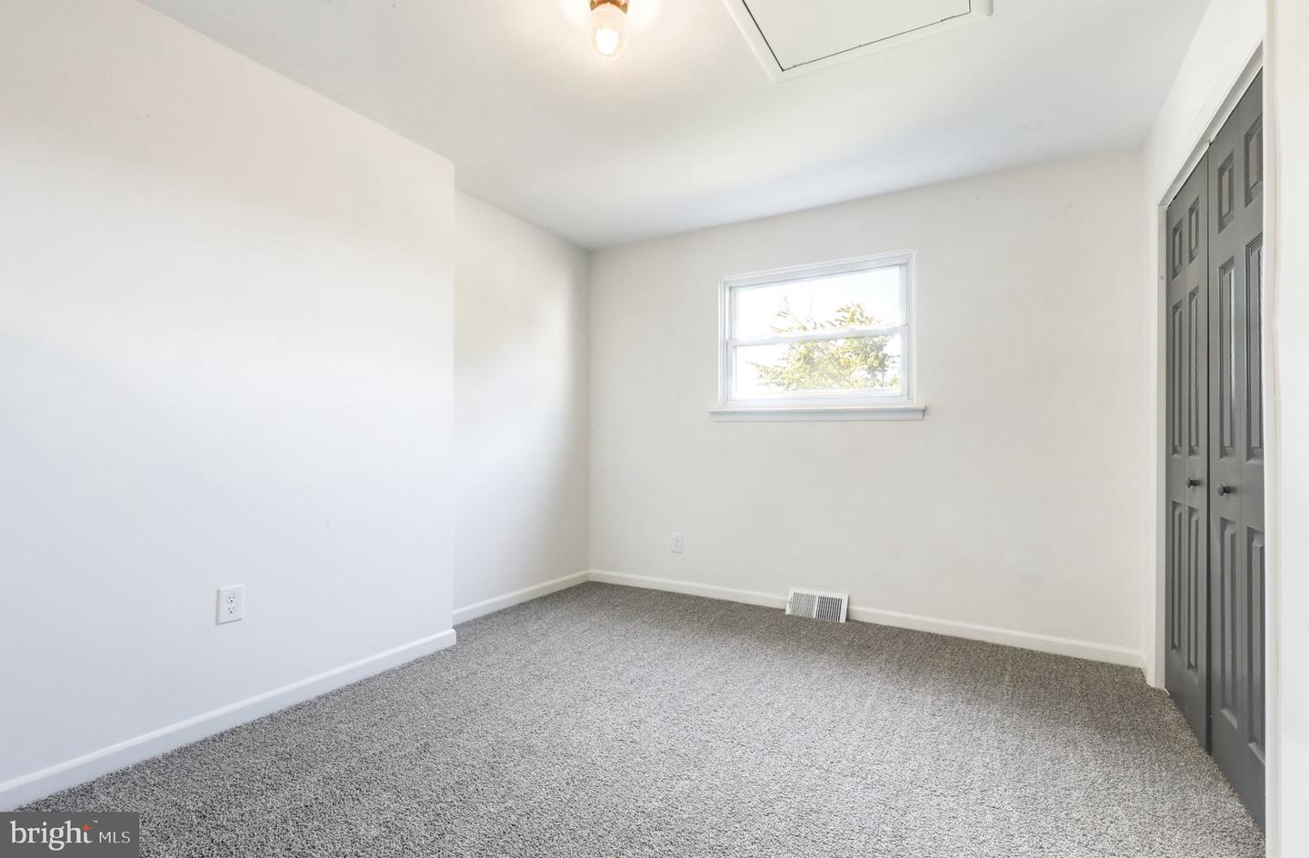 613 Martin Ln Property Photo 28