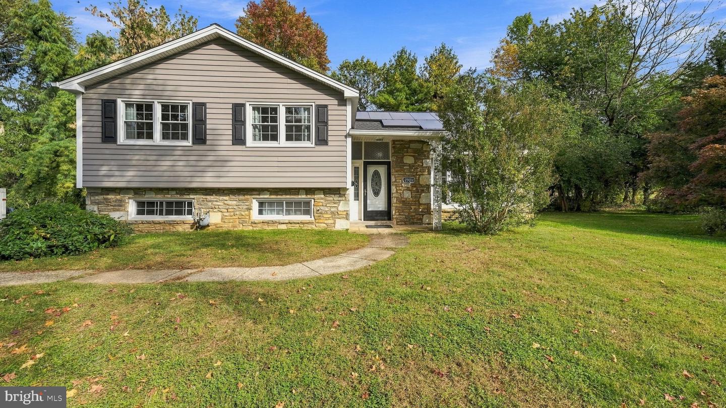 7901 WALTHAM RD # Property Photo 1