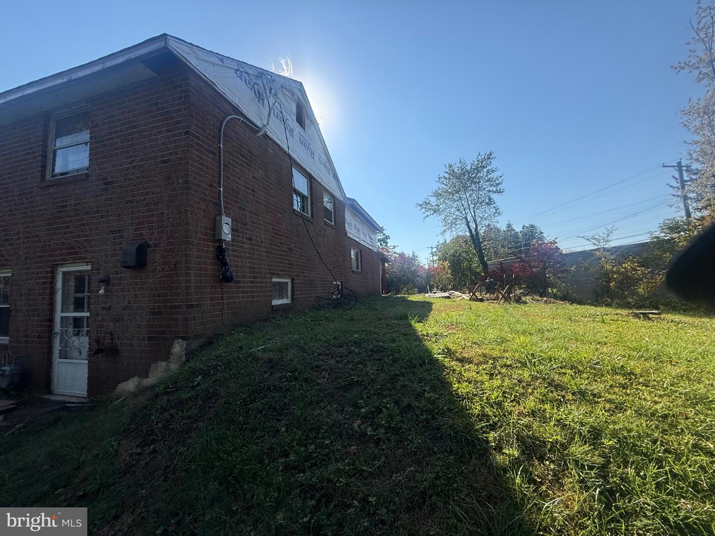 1397 Pine St Property Photo 3