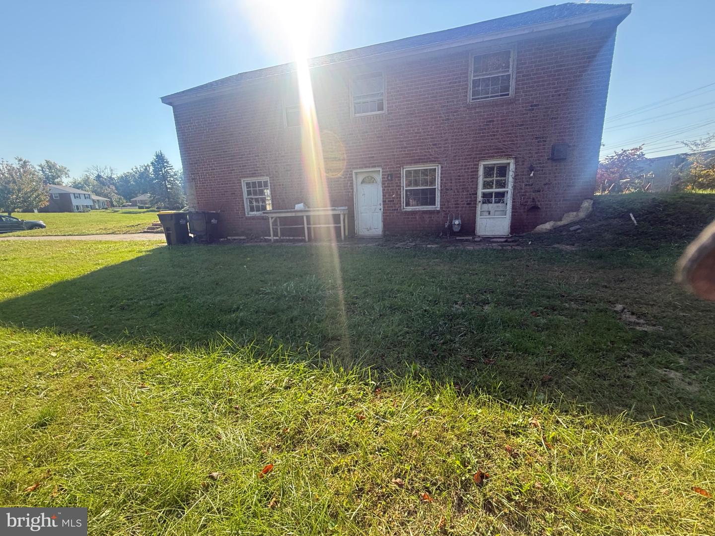 1397 Pine St Property Photo 4