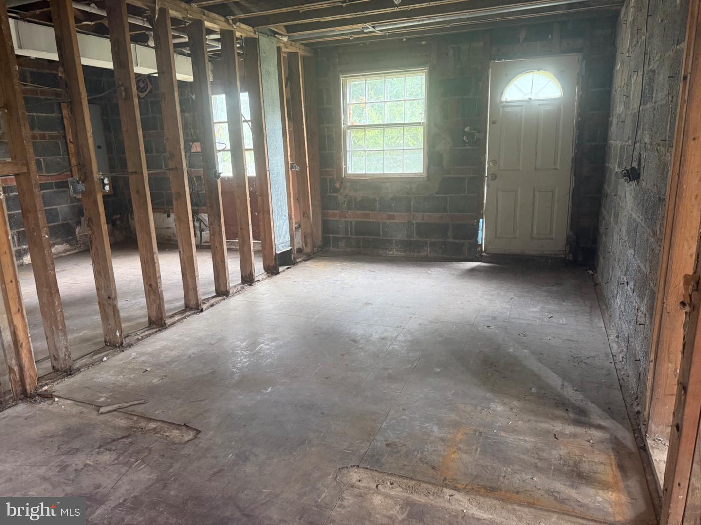 1397 Pine St Property Photo 14