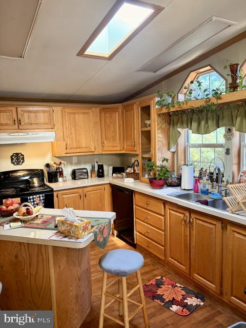 244 W 6th St # Property Photo 3