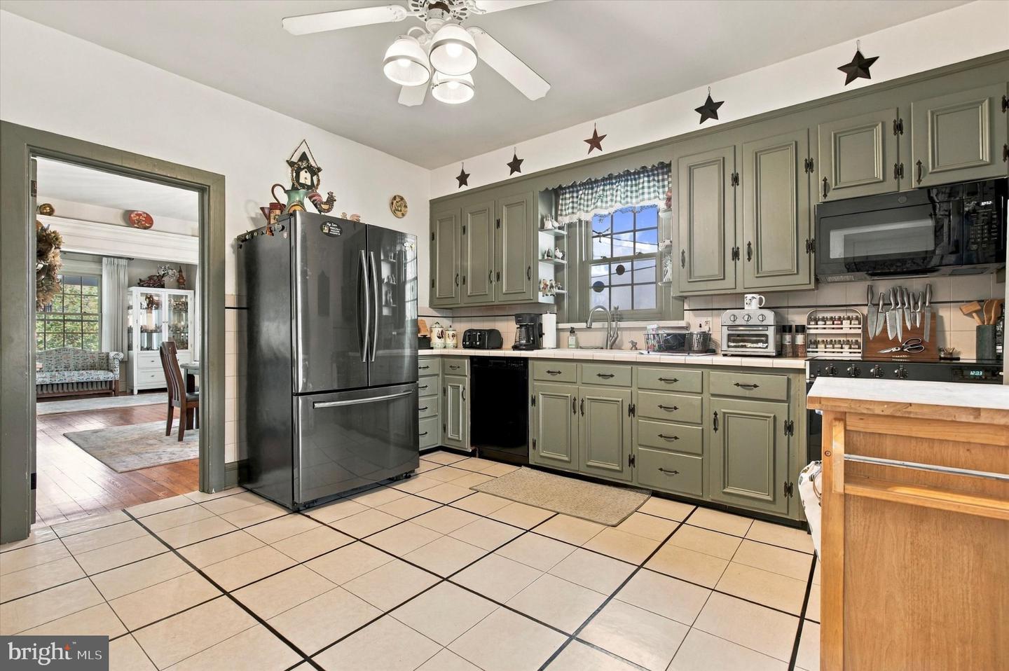 444 E Summit St # Property Photo 11