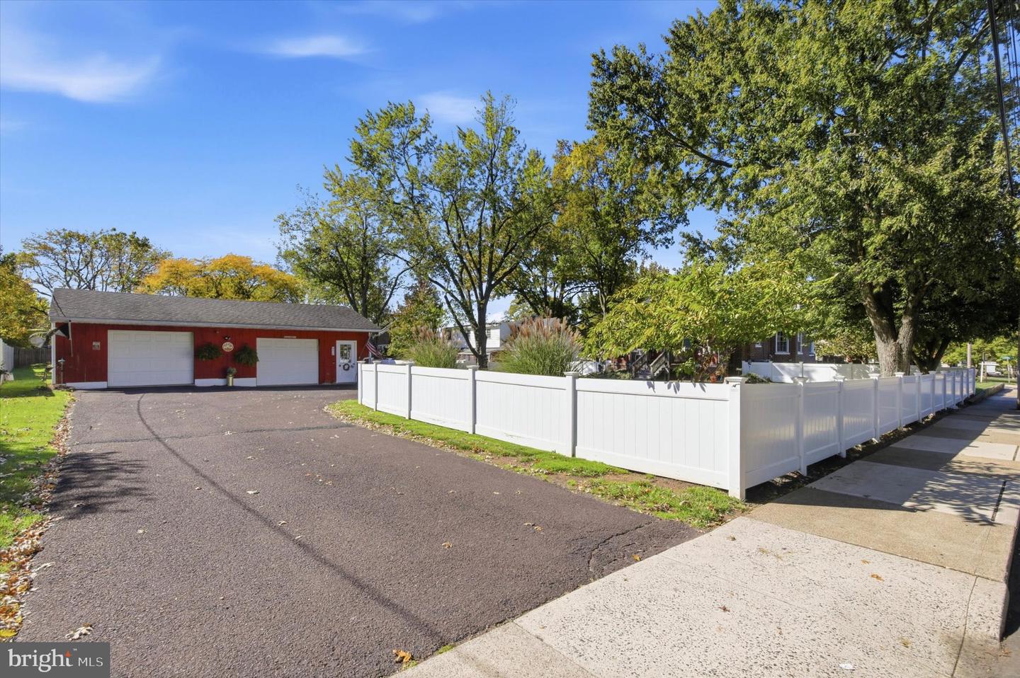 444 E Summit St # Property Photo 33