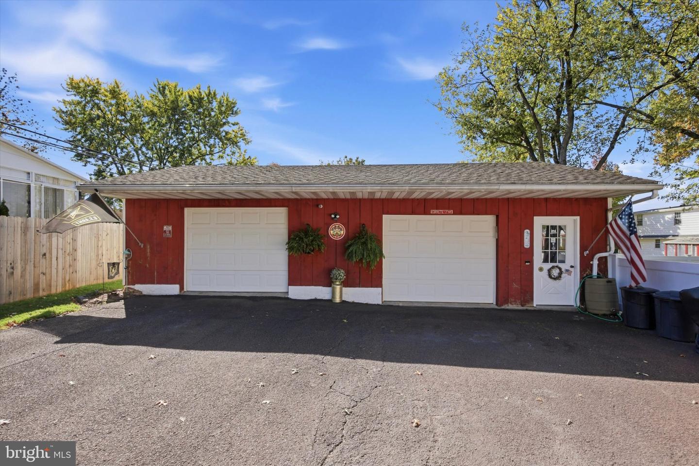 444 E Summit St # Property Photo 34