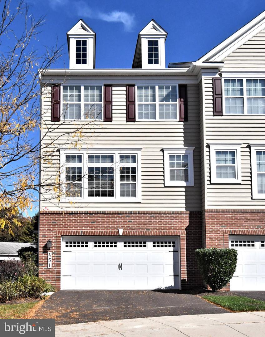 451 WILLIAMSON CT # Property Photo 1