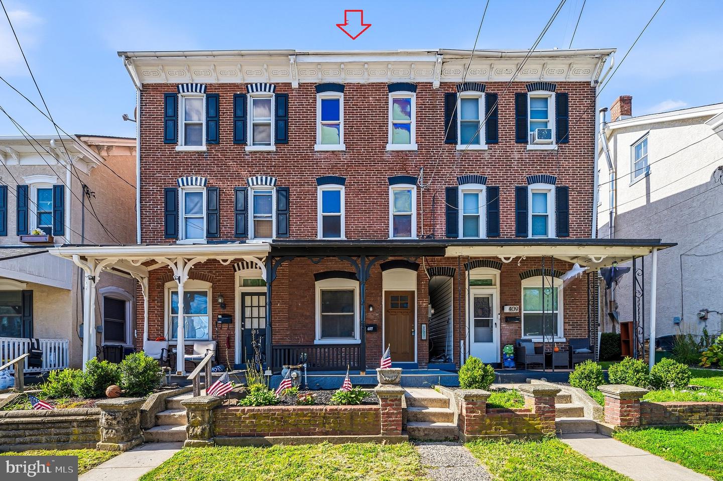 407 WALNUT ST Property Photo 1