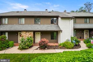 132 Pinecrest Dr # Property Photo 1