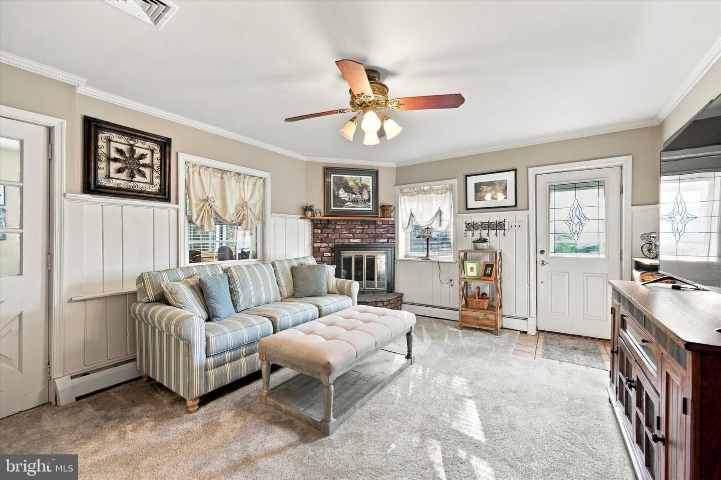 769 Roslyn Ave # Property Photo 25