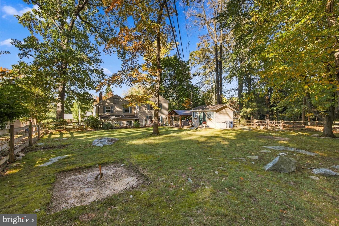 769 Roslyn Ave # Property Photo 36