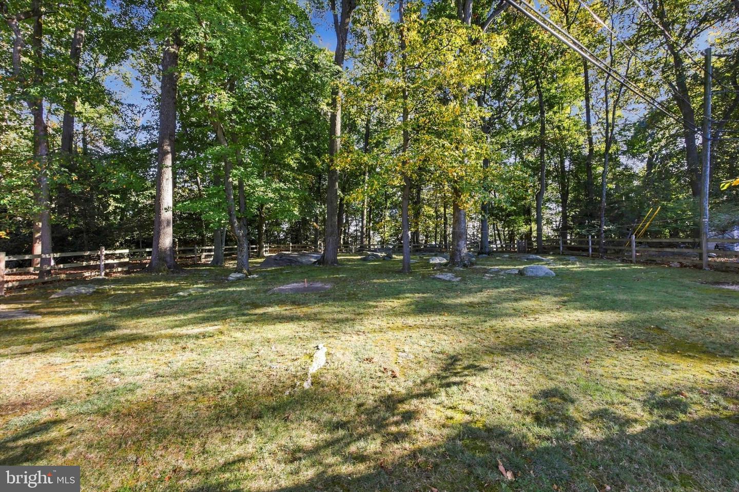 769 Roslyn Ave # Property Photo 37