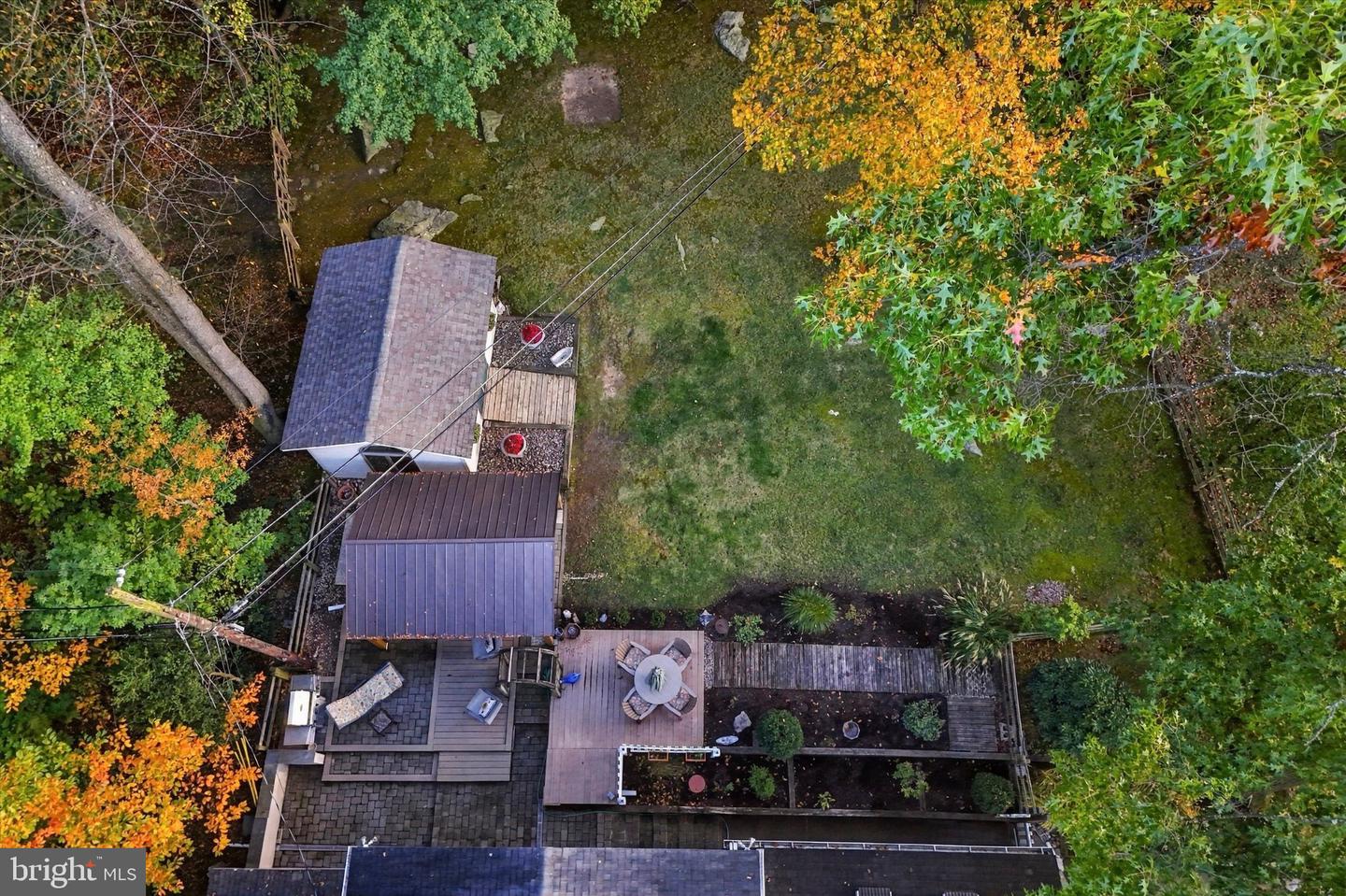 769 Roslyn Ave # Property Photo 40