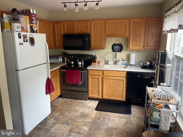 1228 Pin Oak Dr # Property Photo 5