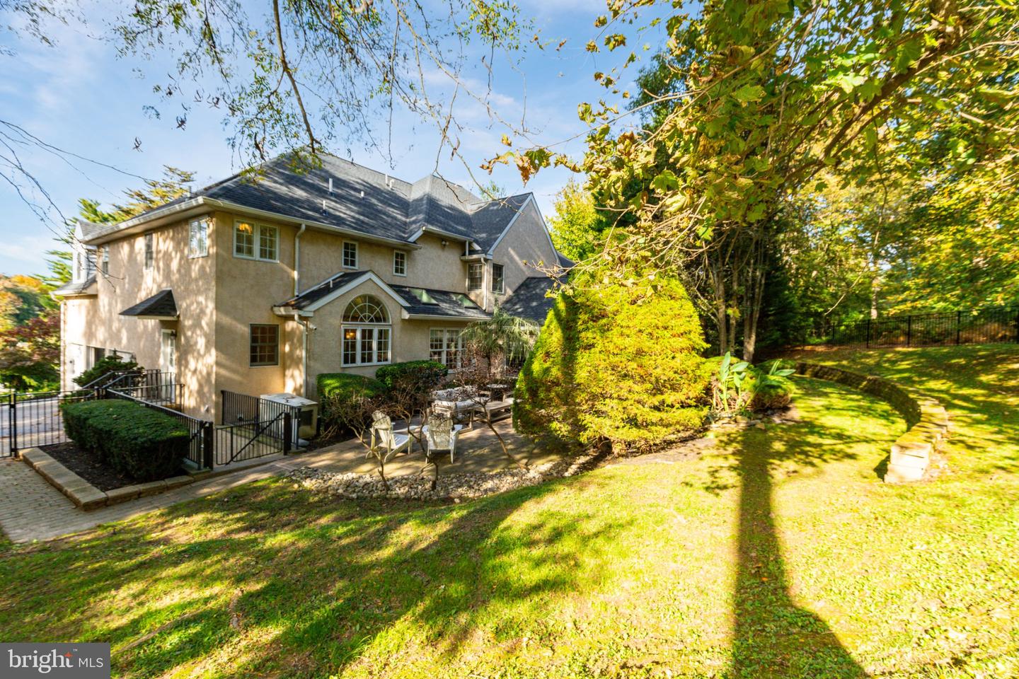 1210 Page Ter Property Photo 47