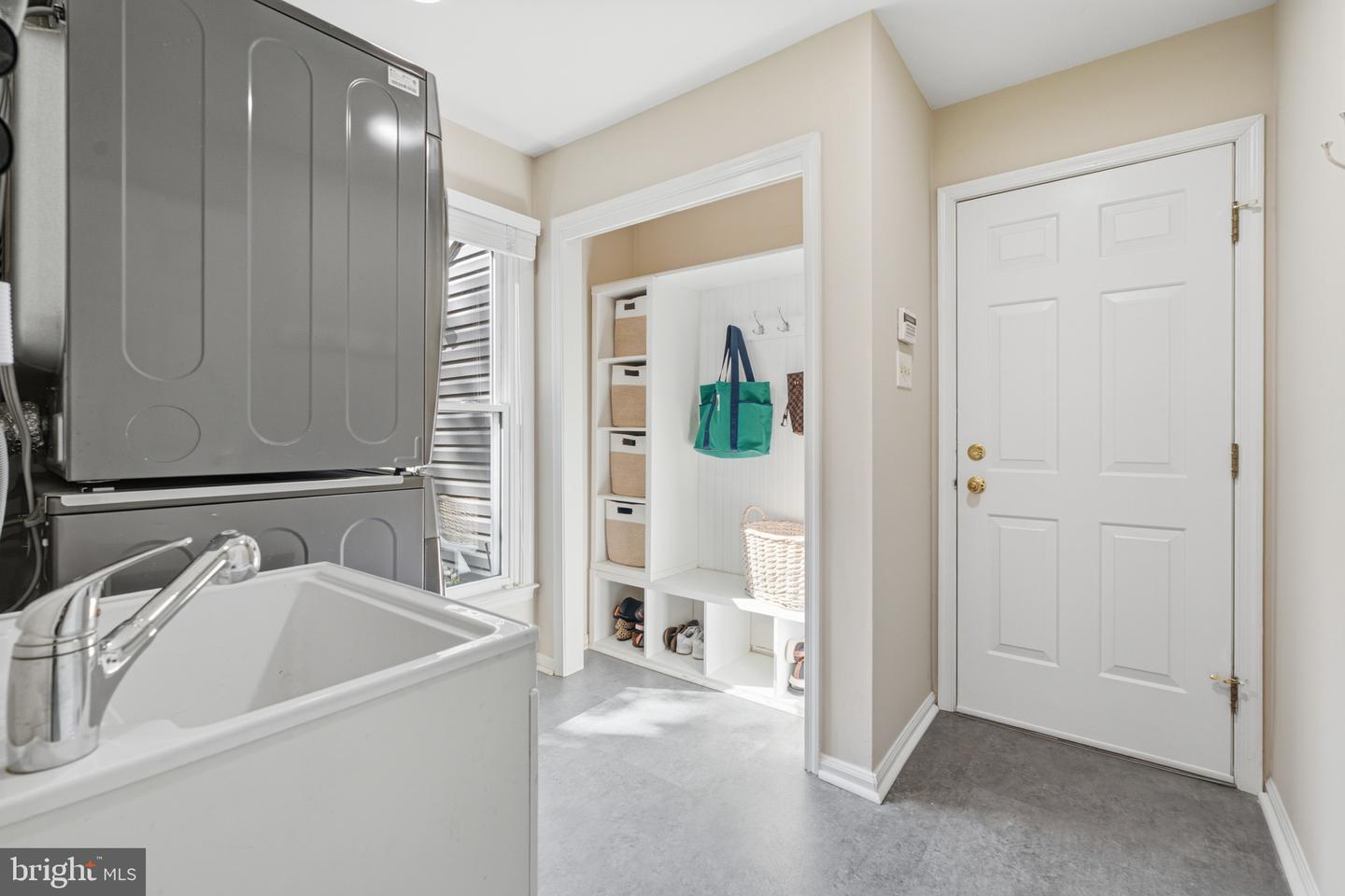 416 Alderbrook Dr # Property Photo 23