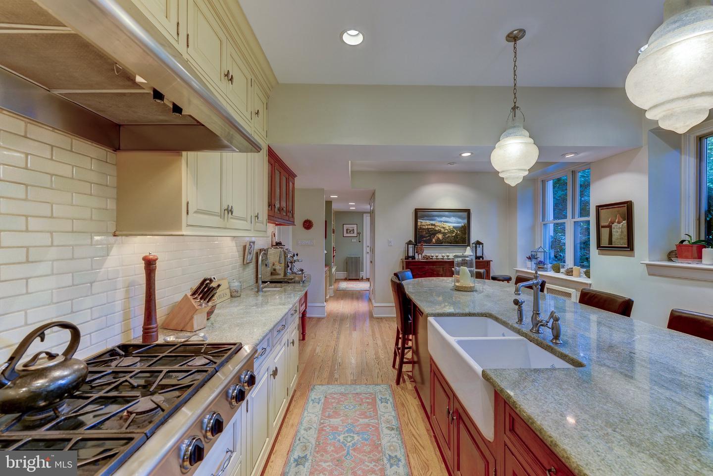1011 Valley Rd Property Photo 53