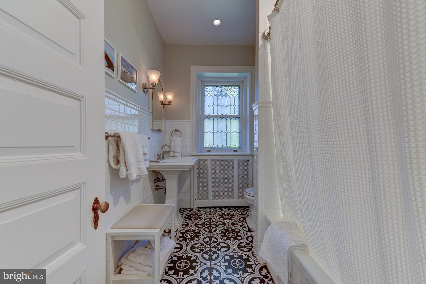 1011 Valley Rd Property Photo 72