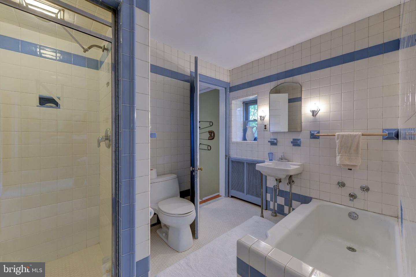 1011 Valley Rd Property Photo 73