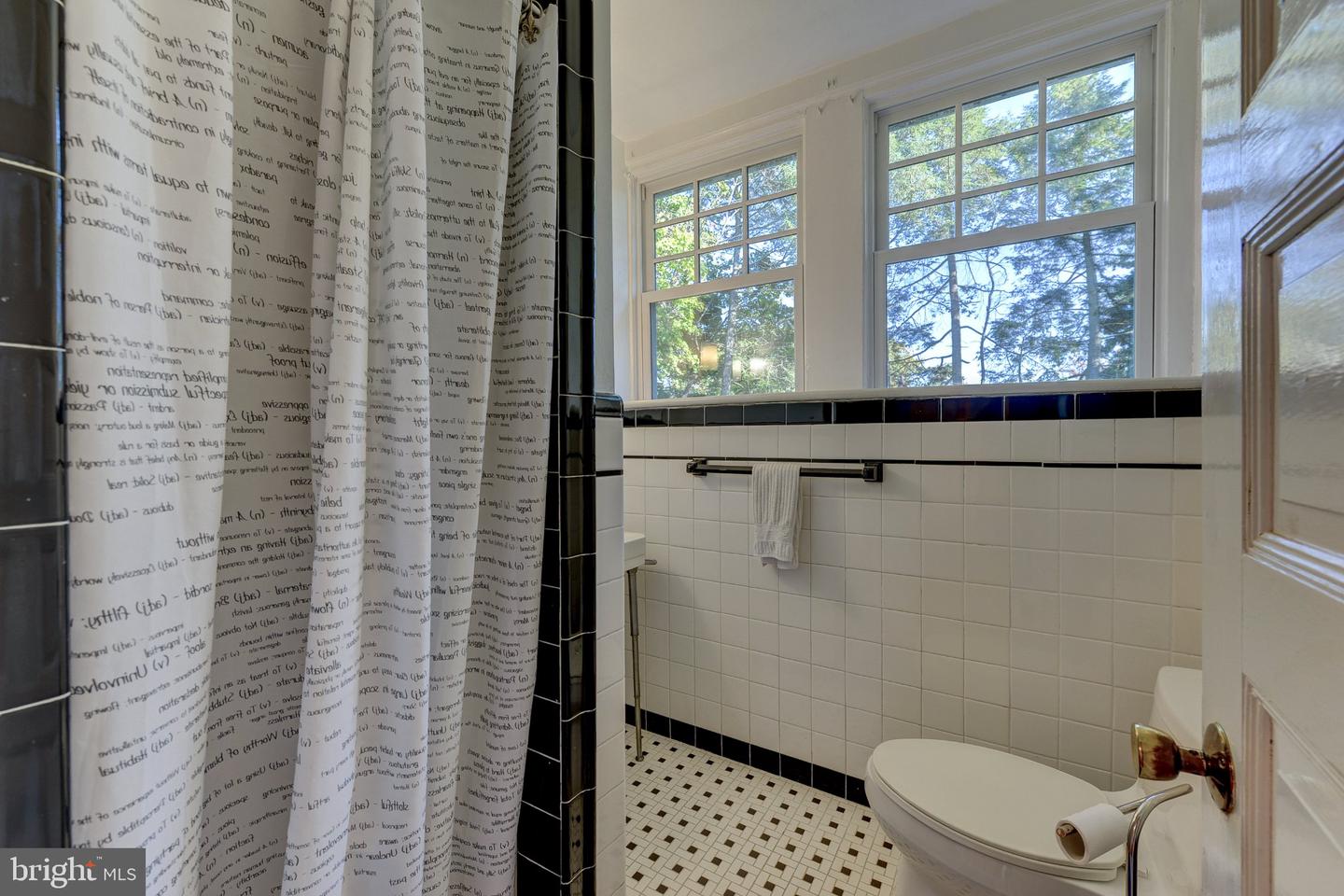 1011 Valley Rd Property Photo 80