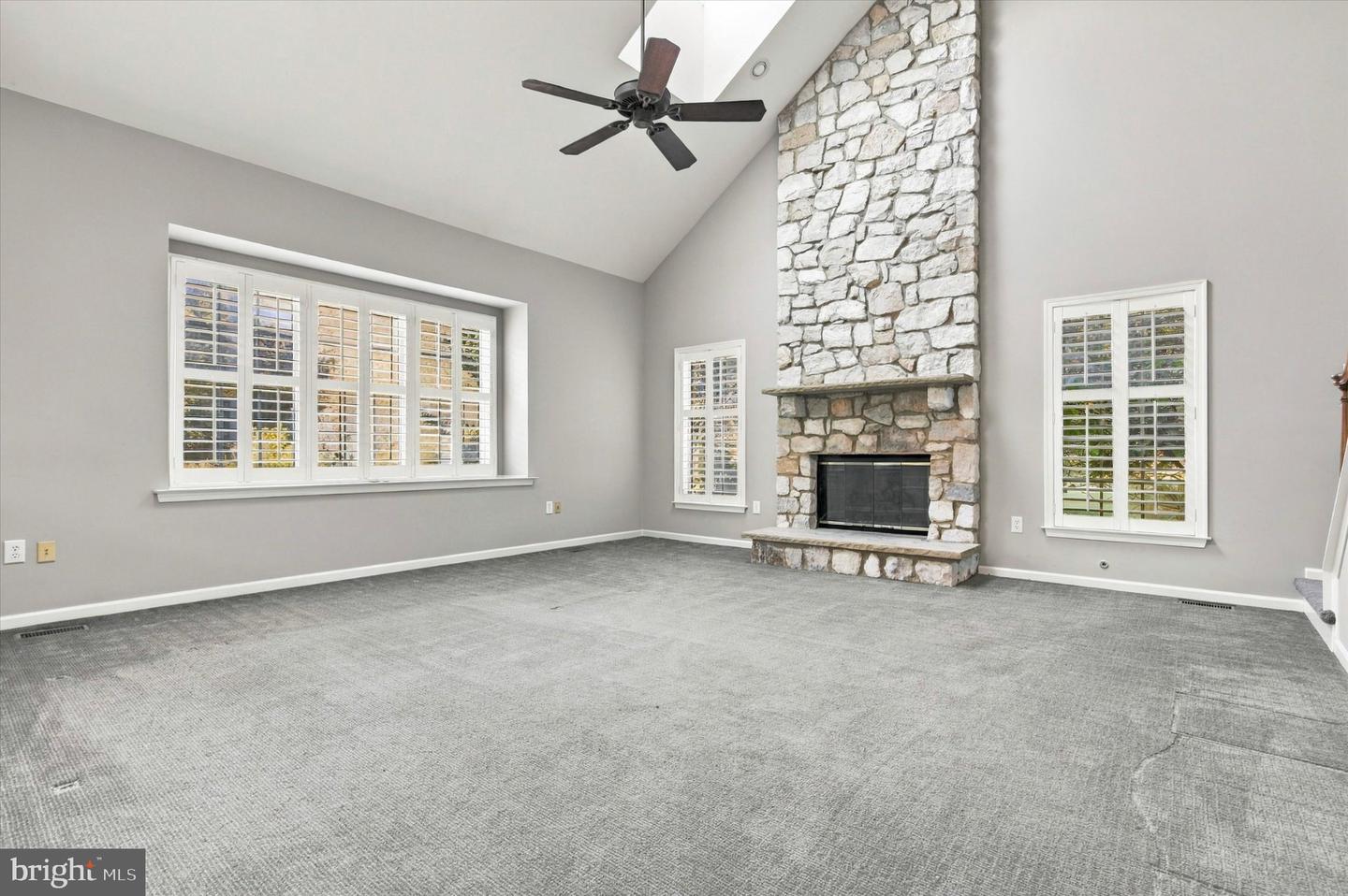 675 Broadmoor Dr # Property Photo 13